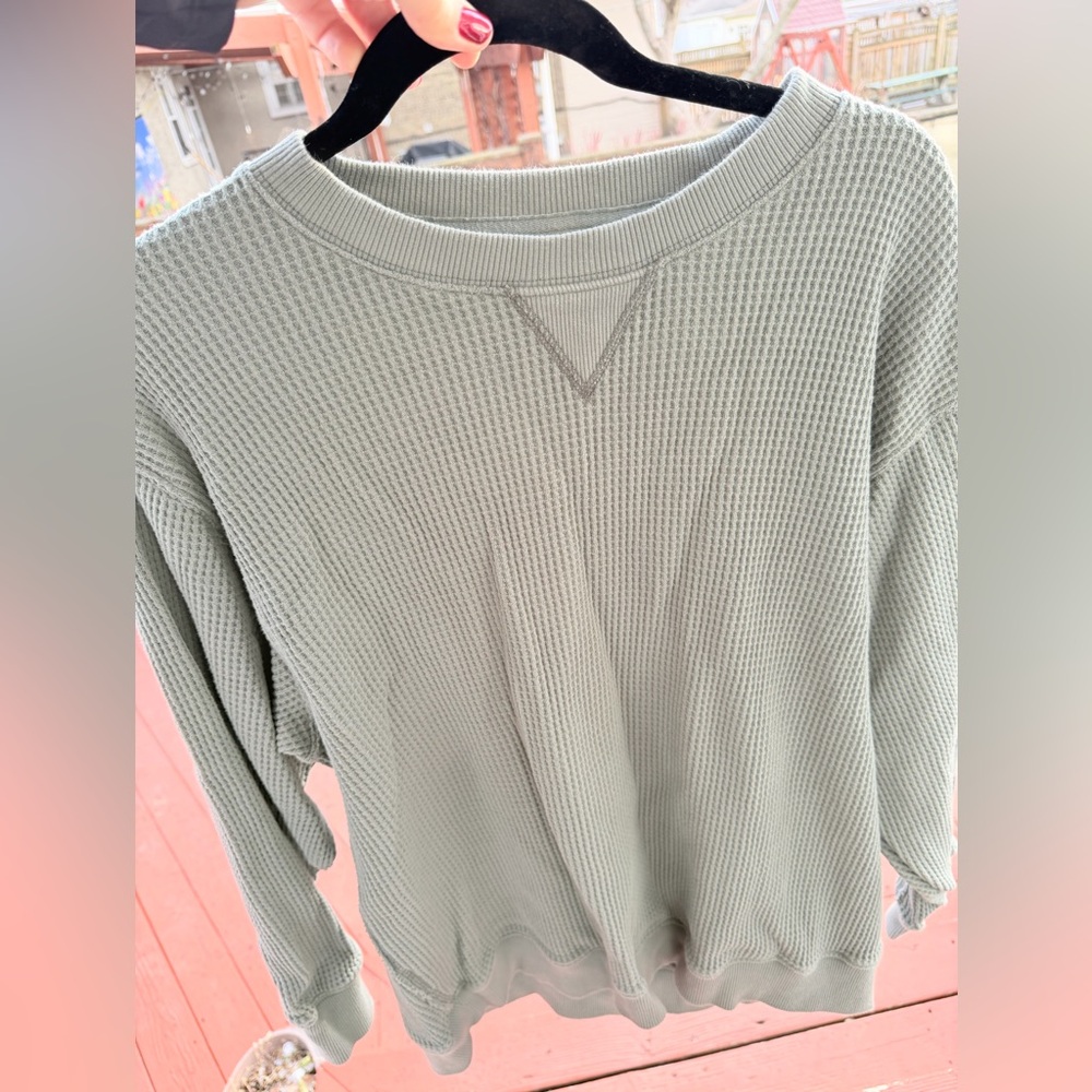 Aerie Light GreenTextured waffle slightly oversized  pullover women’s Medium - Picture 2 of 4